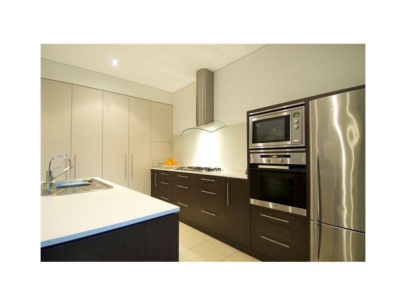 8 Douglas Street, Ludmilla NT 0820