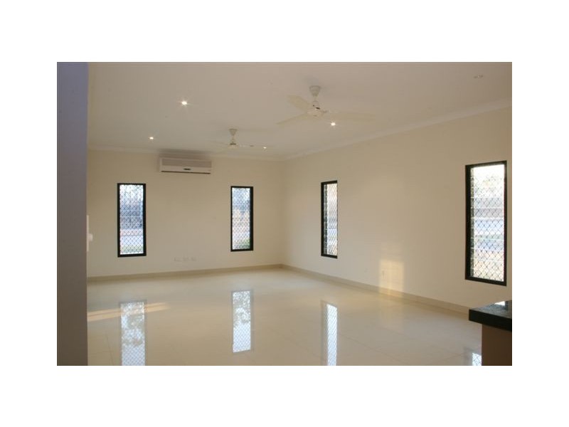 6 Price Court, Rosebery NT 0832