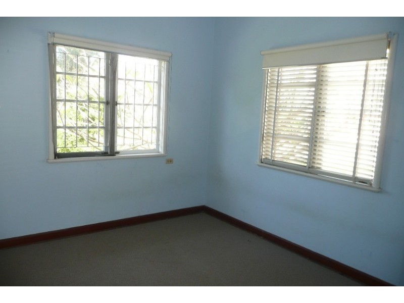 11 Central Avenue, St Lucia QLD 4067