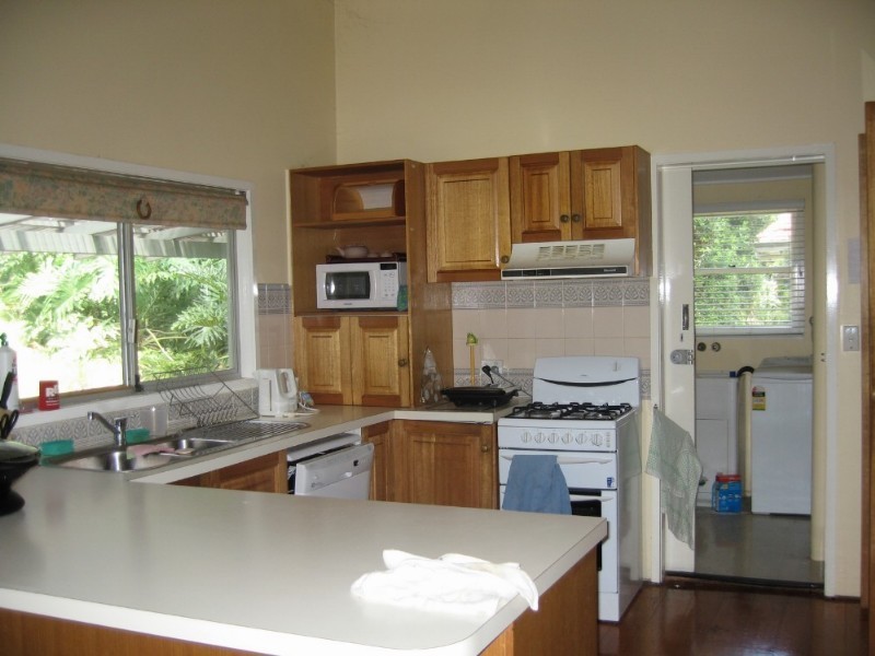 31 Jackson Street, Indooroopilly QLD 4068