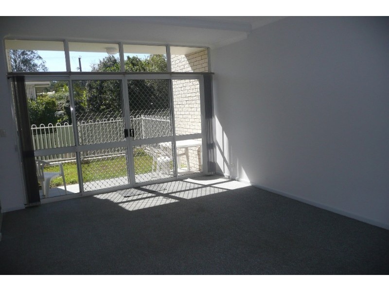 2/51 Nelson Parade, Indooroopilly QLD 4068