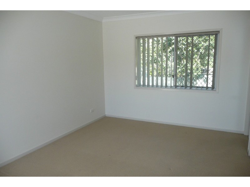 2/51 Nelson Parade, Indooroopilly QLD 4068