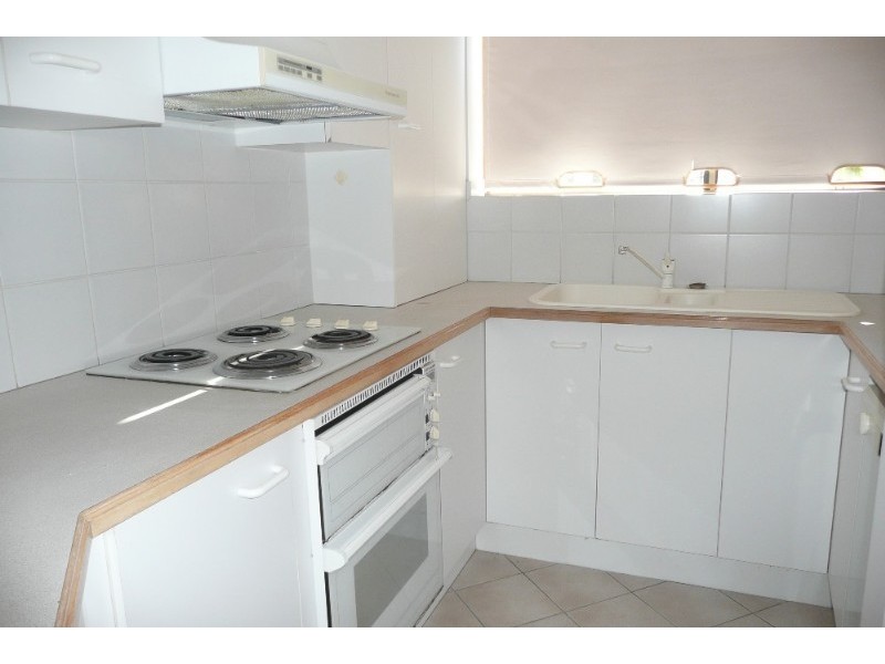4/16 Foxton Street, Indooroopilly QLD 4068