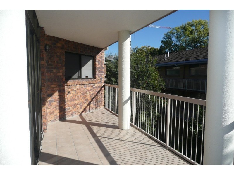 4/16 Foxton Street, Indooroopilly QLD 4068