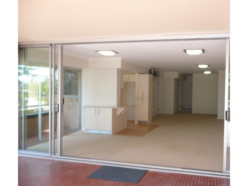 9/108 Swann Road, Taringa QLD 4068