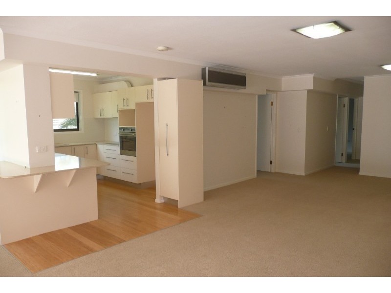 9/108 Swann Road, Taringa QLD 4068