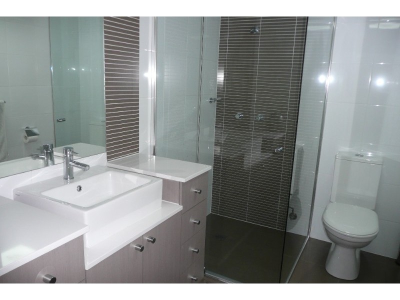 3/130 Central Avenue, Indooroopilly QLD 4068