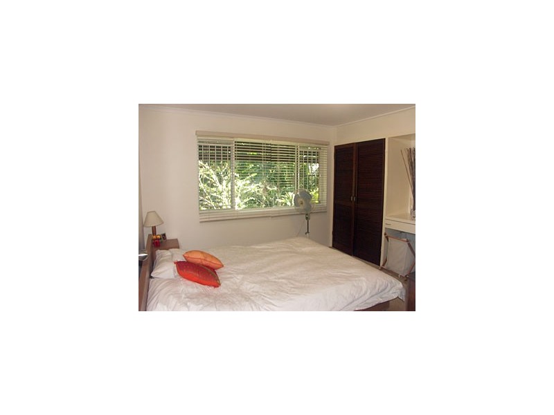 2/4 Stanley Street, Indooroopilly QLD 4068