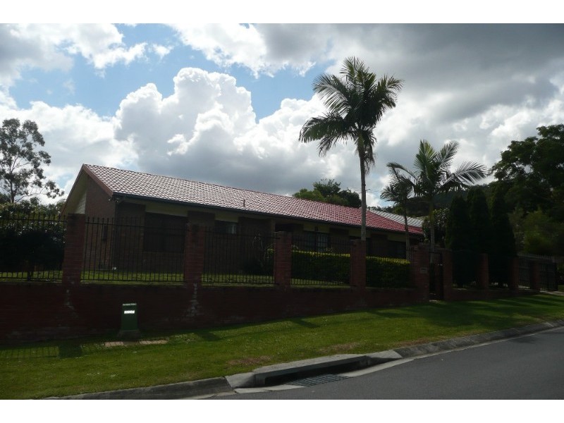 11 Tillbrook Street, Chapel Hill QLD 4069