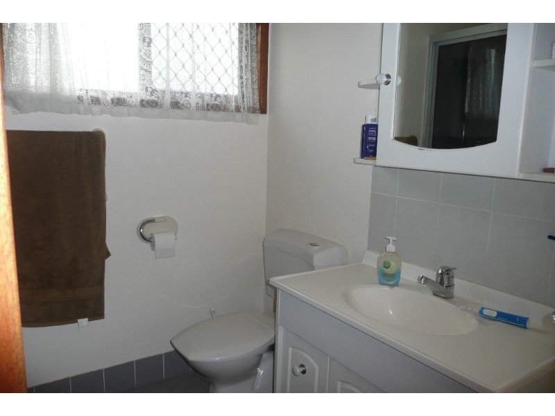 11 Tillbrook Street, Chapel Hill QLD 4069