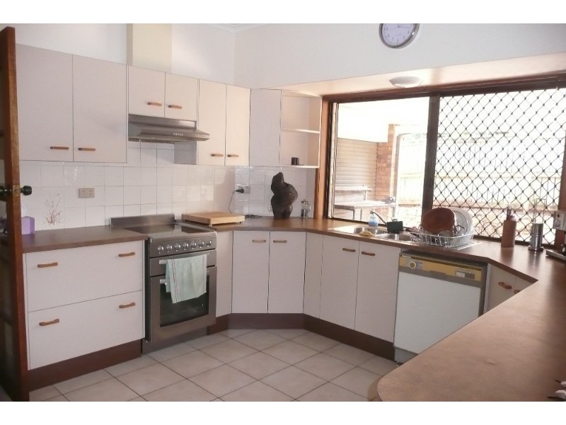 11 Tillbrook Street, Chapel Hill QLD 4069