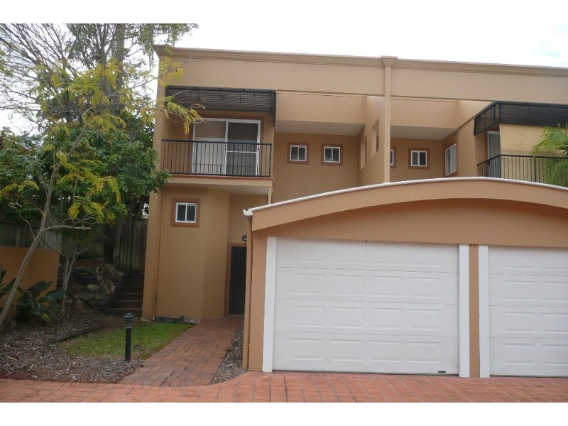 4/30 Foxton Street, Indooroopilly QLD 4068