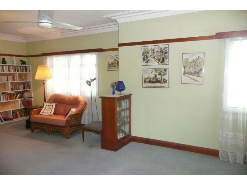 93 Taringa Parade, Indooroopilly QLD 4068