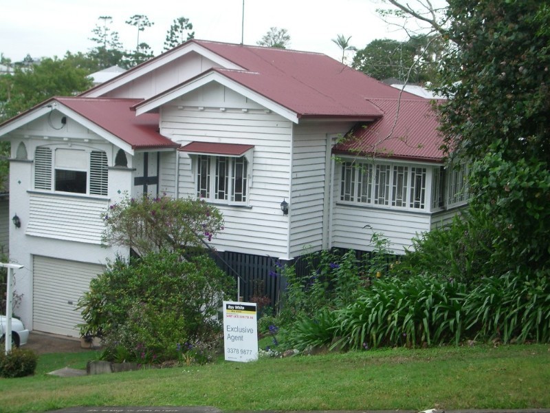 7 Burns Street, Indooroopilly QLD 4068