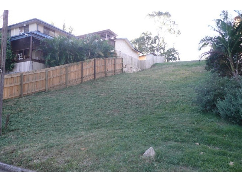 15 Chapman Street, Chapel Hill QLD 4069