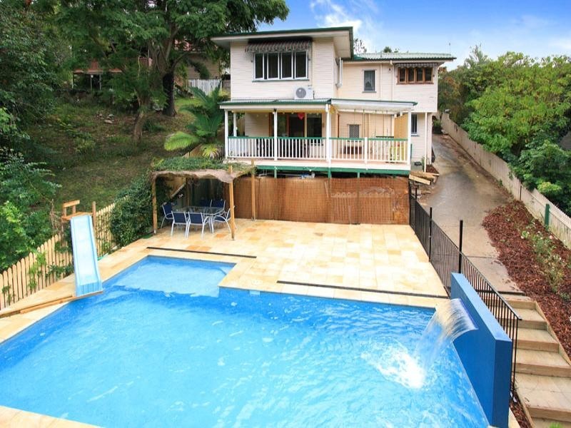 44 Burbong Street, Chapel Hill QLD 4069