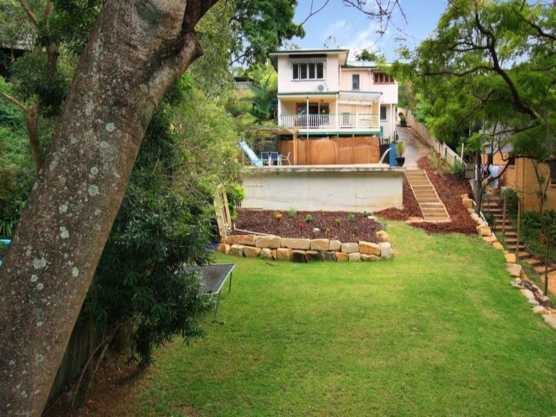 44 Burbong Street, Chapel Hill QLD 4069