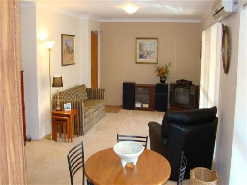 3/28 Warren Street, St Lucia QLD 4067