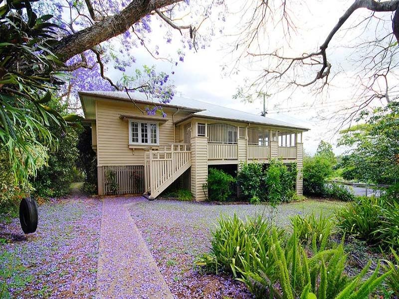 748 Sherwood Road, Sherwood QLD 4075