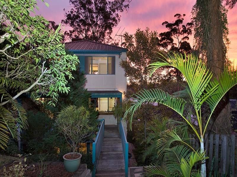 78 Orchard Terrace, St Lucia QLD 4067