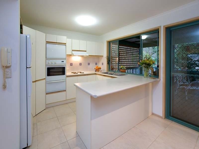 78 Orchard Terrace, St Lucia QLD 4067