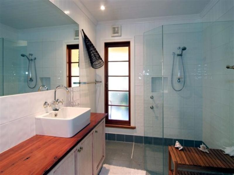 259 Lambert Road, Indooroopilly QLD 4068