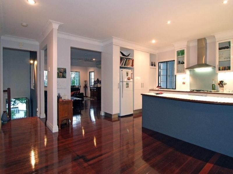 62 Rennie Street, Indooroopilly QLD 4068