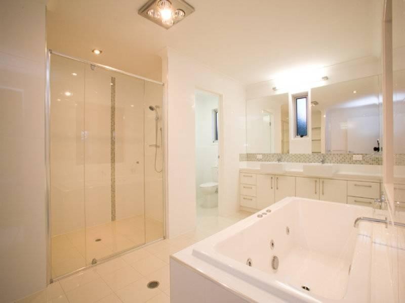 153 Taringa Parade, Taringa QLD 4068