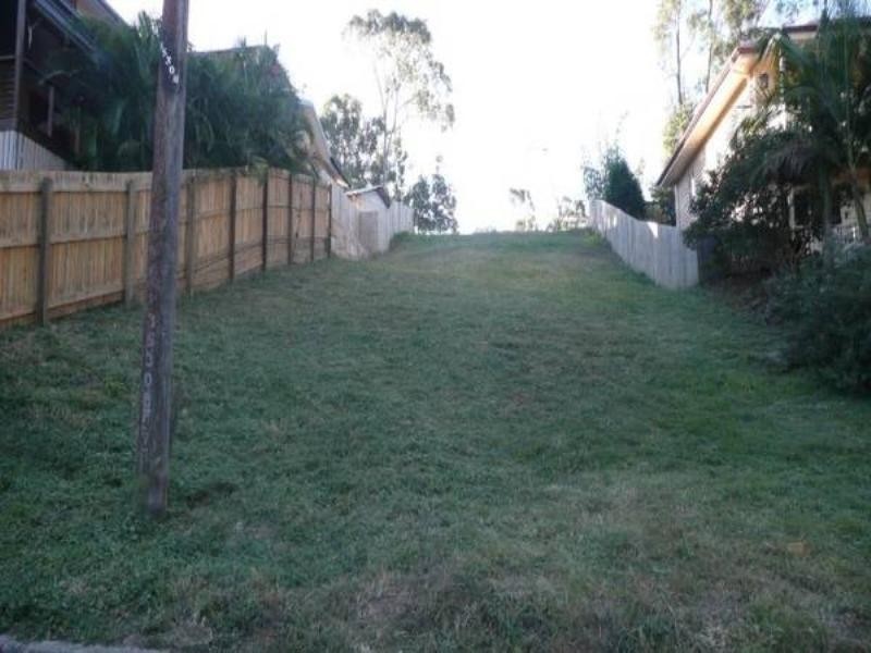 15 Chapman Street, Chapel Hill QLD 4069