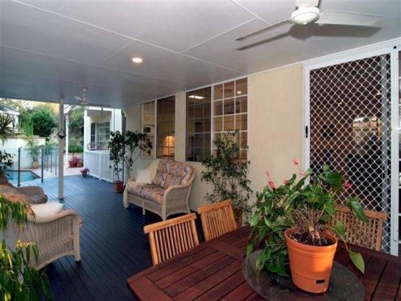 51 Glencairn Avenue, Indooroopilly QLD 4068