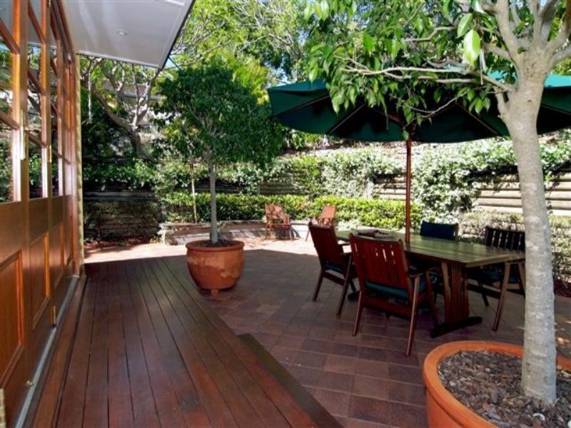 259 Lambert Road, Indooroopilly QLD 4068