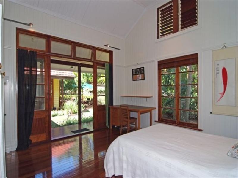 259 Lambert Road, Indooroopilly QLD 4068