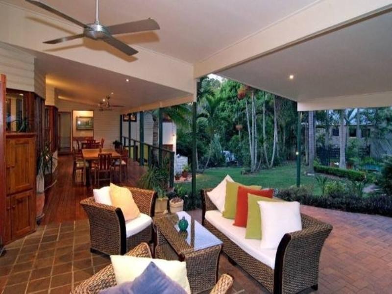 124 Harts Road, Indooroopilly QLD 4068