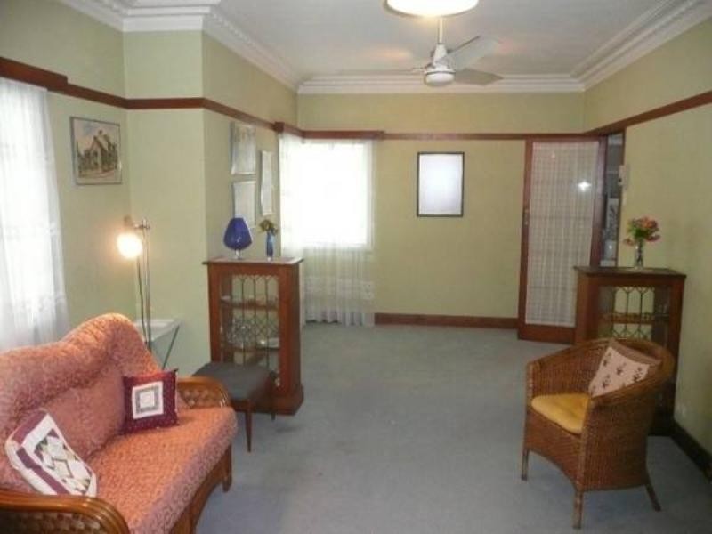 93 Taringa Parade, Indooroopilly QLD 4068