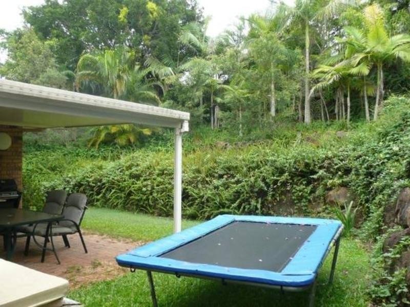 3 Binyara Place, Chapel Hill QLD 4069