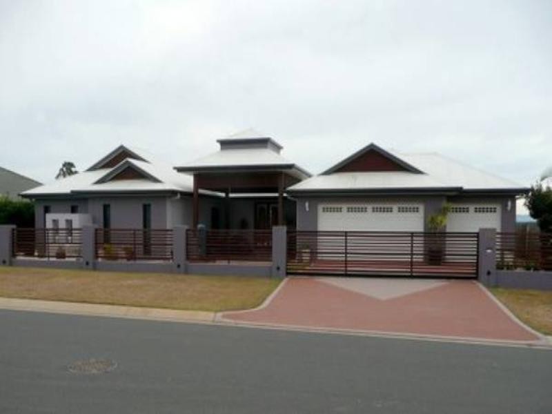 134 Gibson Crescent, Bellbowrie QLD 4070