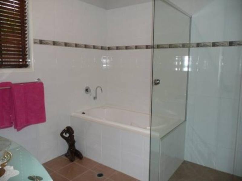 134 Gibson Crescent, Bellbowrie QLD 4070