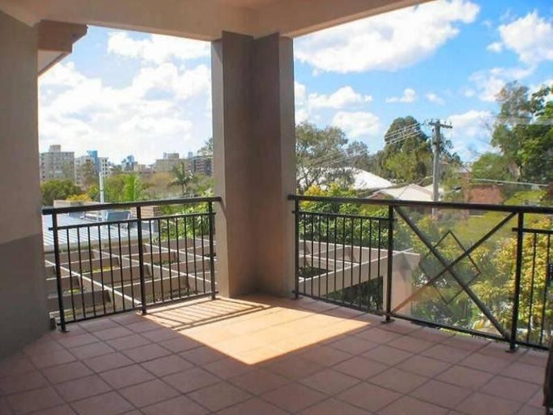 8/29 Durham Street, St Lucia QLD 4067