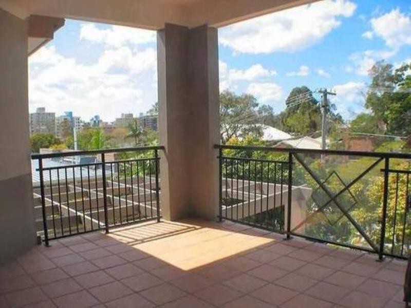 8/29 Durham Street, St Lucia QLD 4067