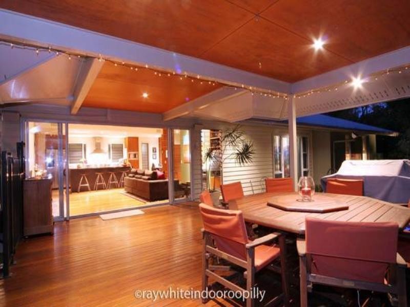 8 Gunnin Street, Fig Tree Pocket QLD 4069