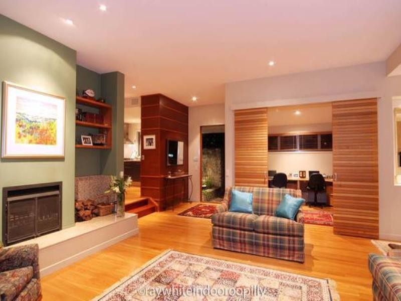 8 Gunnin Street, Fig Tree Pocket QLD 4069