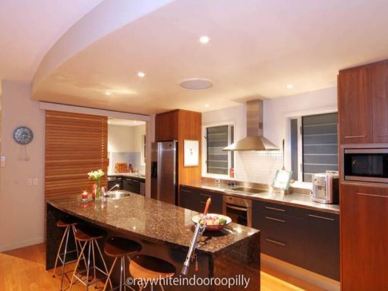 8 Gunnin Street, Fig Tree Pocket QLD 4069