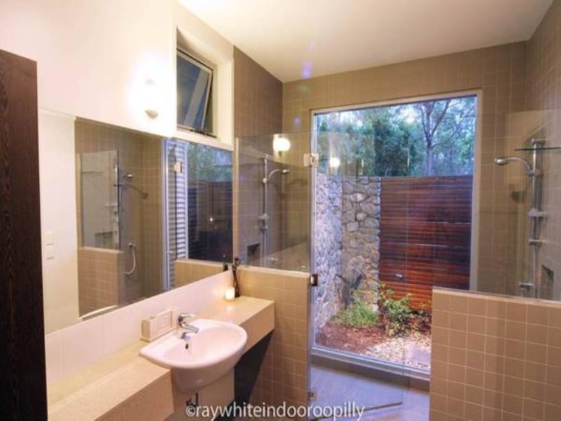 8 Gunnin Street, Fig Tree Pocket QLD 4069