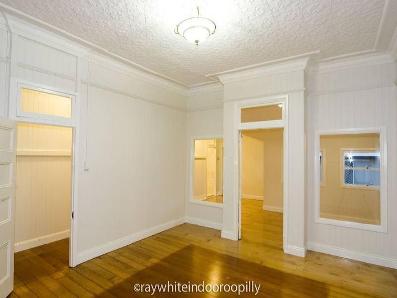 3 Kew Street, Indooroopilly QLD 4068