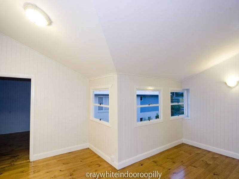 3 Kew Street, Indooroopilly QLD 4068