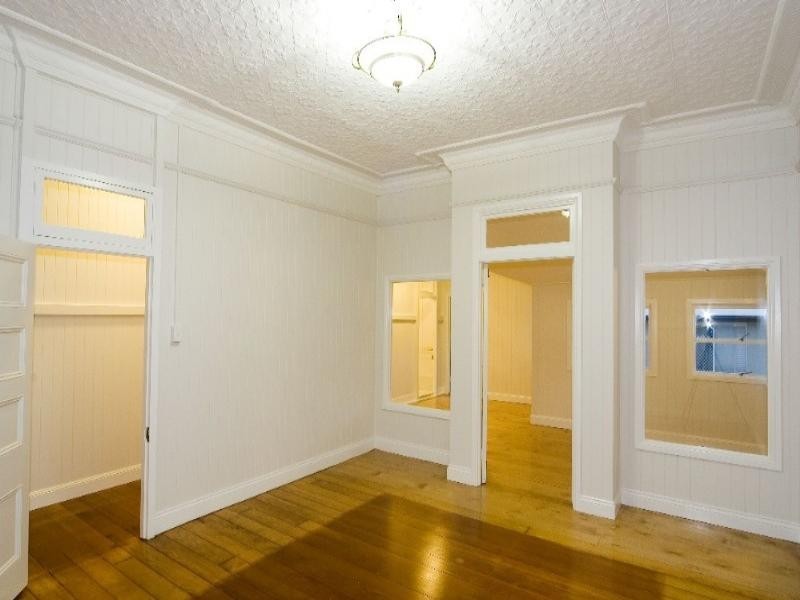 3 Kew Street, Indooroopilly QLD 4068