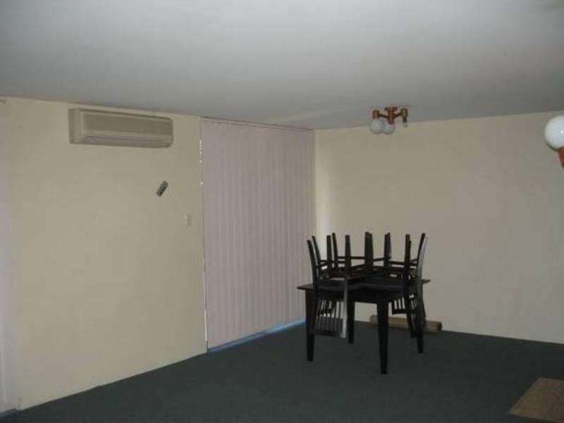 2/114 Carmody Road, St Lucia QLD 4067