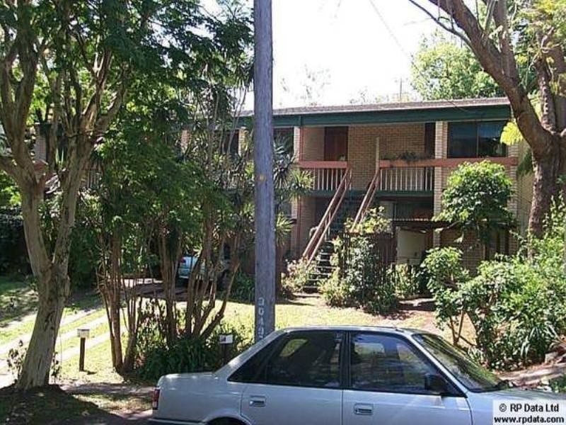 2/15 Priory Street, Indooroopilly QLD 4068