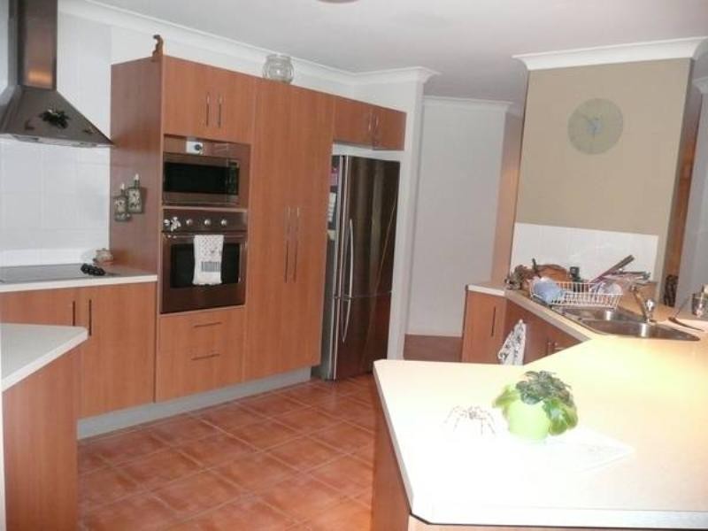 98 Brookside Crescent, Seventeen Mile Rocks QLD 4073