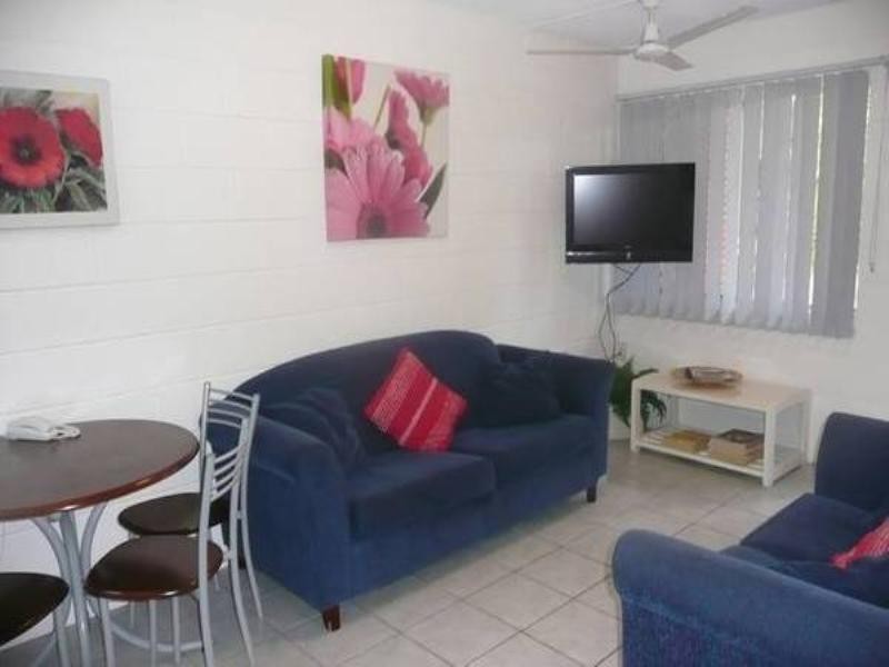 8/140 Central Avenue, Indooroopilly QLD 4068